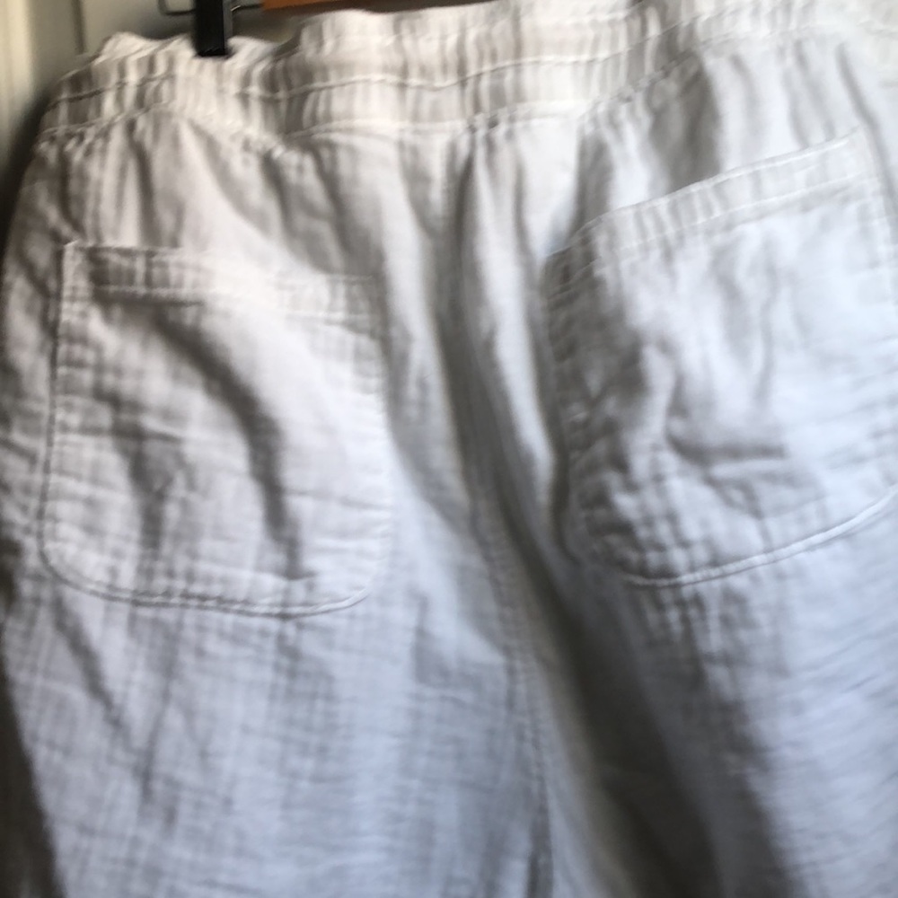 Shorts - Picture 3 of 3
